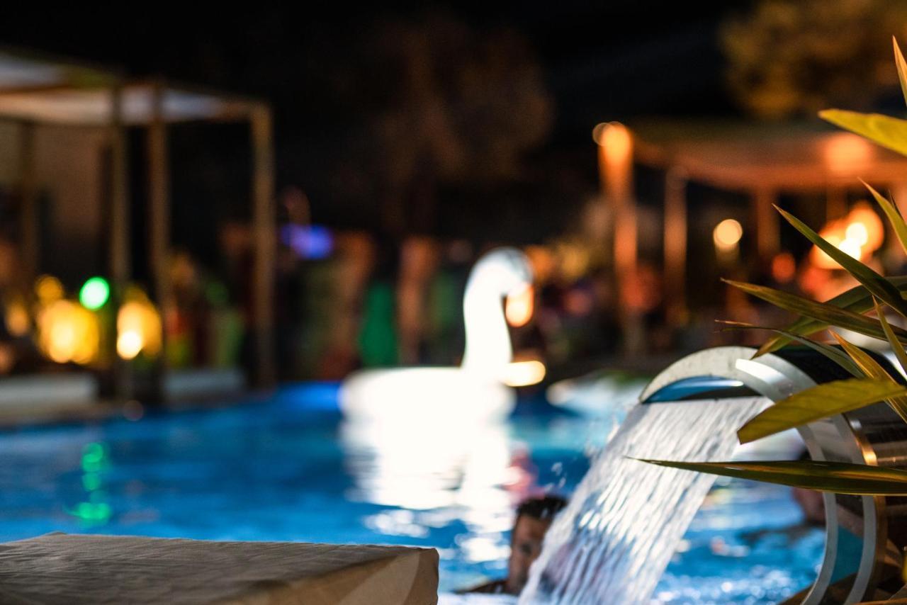 Samian Mare Hotel, Suites&Spa Karlovassi Esterno foto